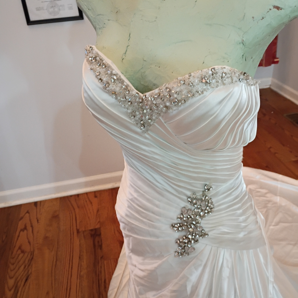House of Wu wedding dress